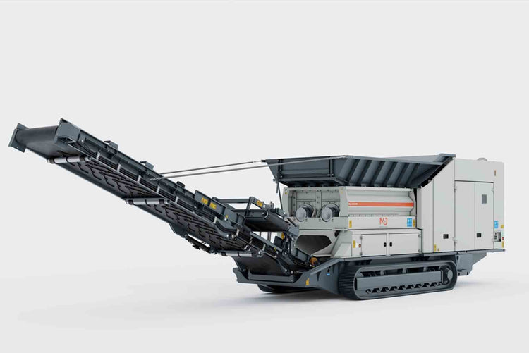 M&J Recycling въвежда нов мобилен шредер за предварително раздробяване