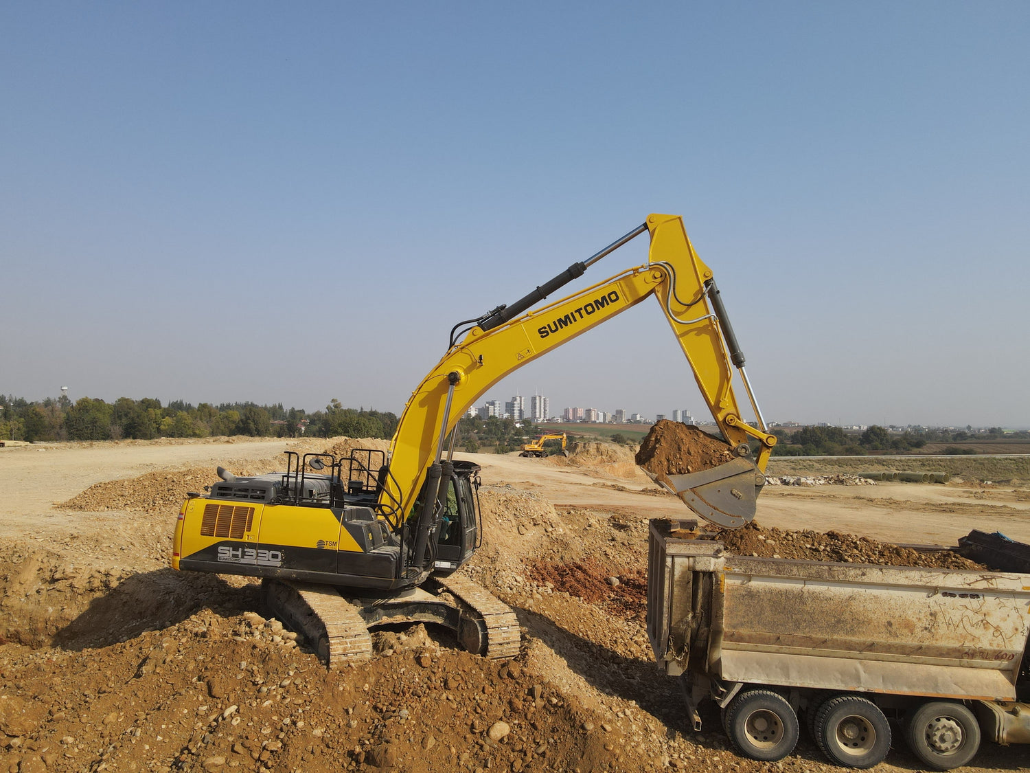 Sumitomo_SH330-7_4
