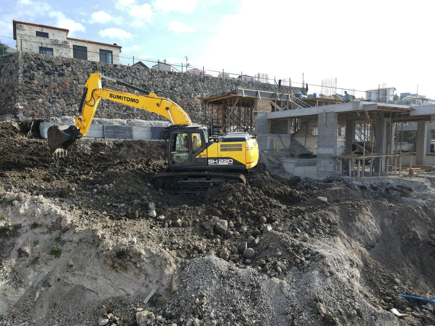sumitomo_SH220LC-7_4